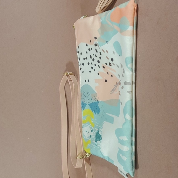 Logan + Lenora Painterly Flat Convertible Clutch - Picture 6 of 8